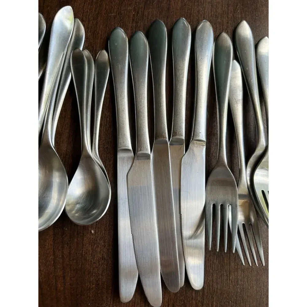 25 piece set Robert Welch RW Meridian pattern 18/10 stainless steel